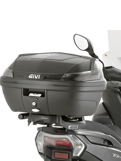 Specific Givi rear rack for Monolock® top-case for Yamaha Tricity 125-155 (14-)